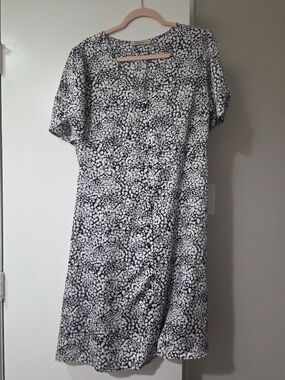 Perseption Black and White Floral Midi Dress